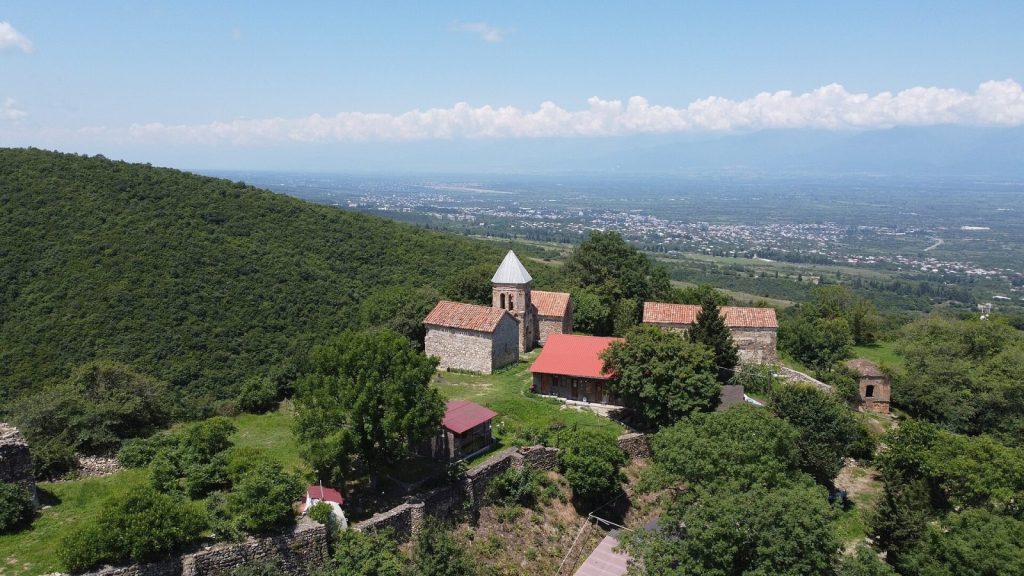 ვეჯინის ამაღლების სამონასტრო კომპლექსი — ხედი ზემოდან
